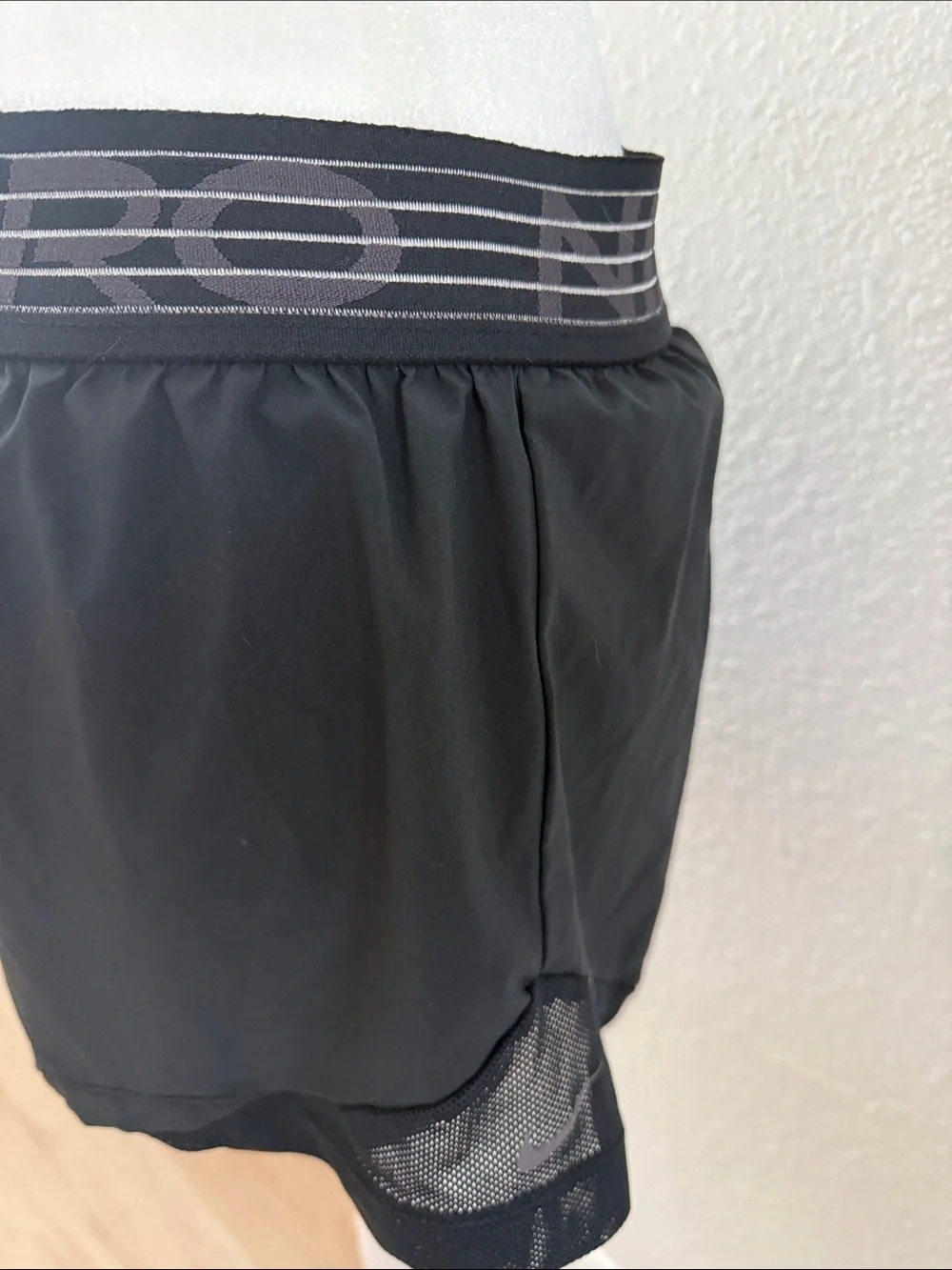 Nike Black Women's Athletic Shorts with Logo Waistband